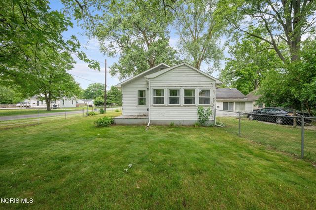 6003 Livingston Drive, Toledo, OH 43613