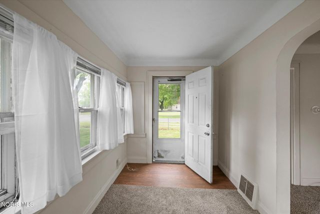 6003 Livingston Drive, Toledo, OH 43613