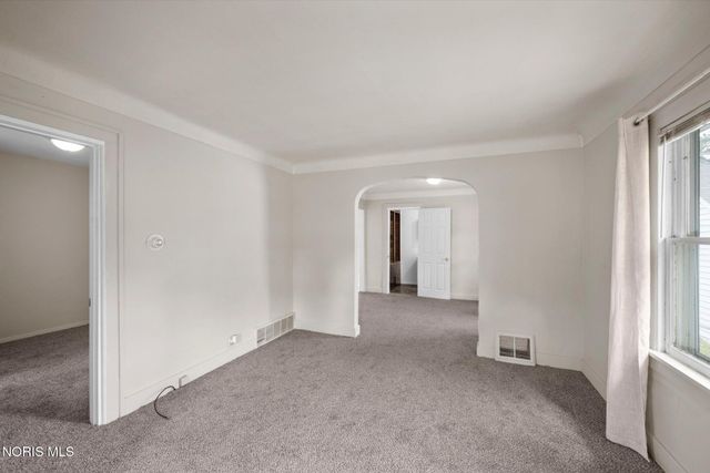6003 Livingston Drive, Toledo, OH 43613