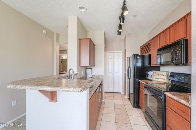 9820 N CENTRAL Avenue 212, Phoenix, AZ 85020