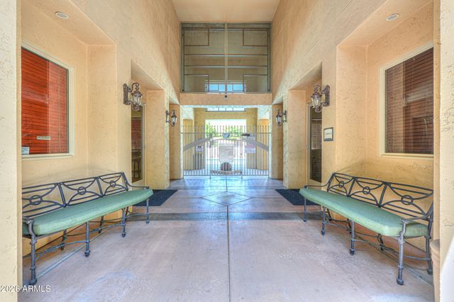 9820 N CENTRAL Avenue 212, Phoenix, AZ 85020