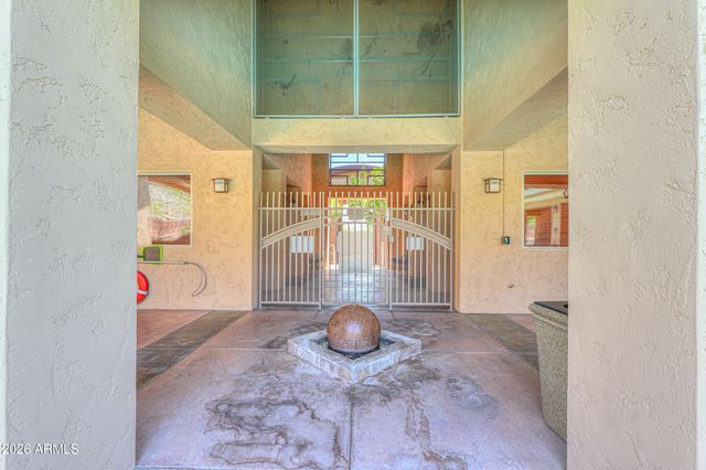 9820 N CENTRAL Avenue 212, Phoenix, AZ 85020