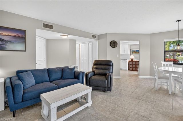 1544 Mainsail DR # 48C, Naples, FL 34114