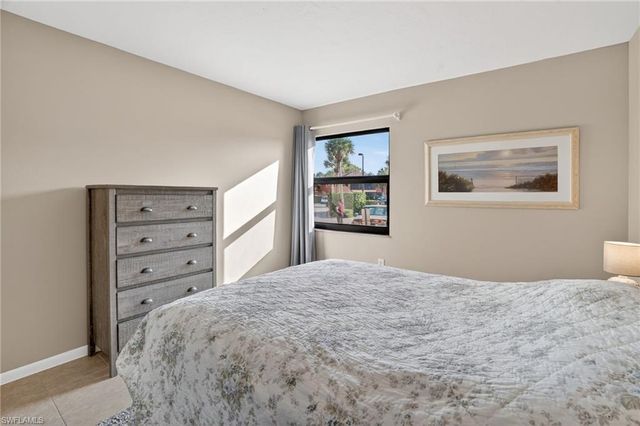 1544 Mainsail DR # 48C, Naples, FL 34114