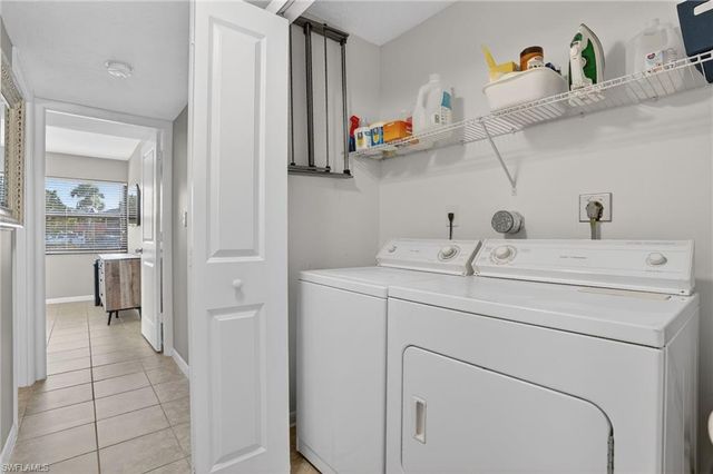 1544 Mainsail DR # 48C, Naples, FL 34114