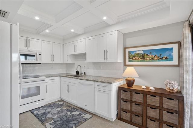 1544 Mainsail DR # 48C, Naples, FL 34114