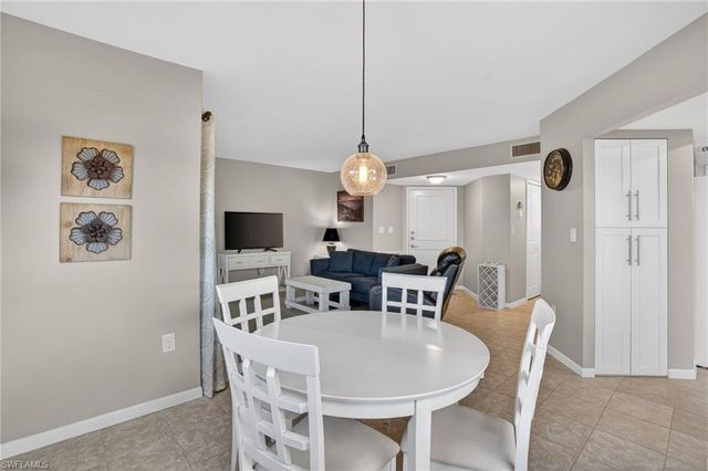 1544 Mainsail DR # 48C, Naples, FL 34114