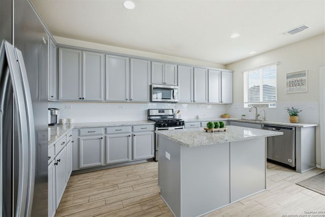 7710 Pecos, Boerne, TX 78015