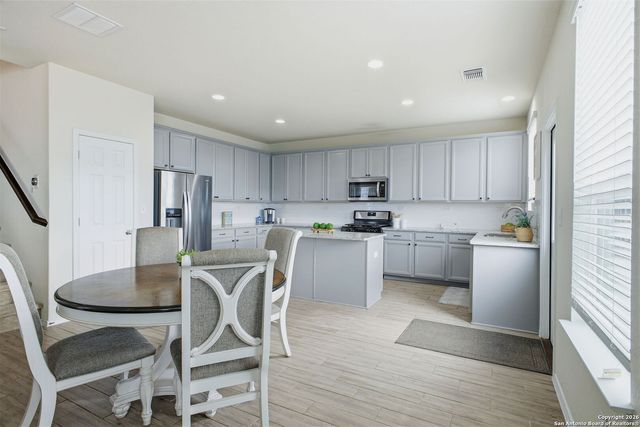 7710 Pecos, Boerne, TX 78015