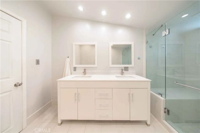 16594 Knollwood Drive, Granada Hills, CA 91344