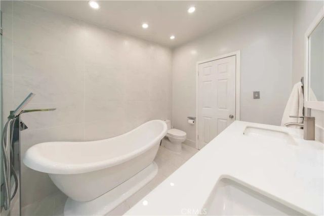 16594 Knollwood Drive, Granada Hills, CA 91344