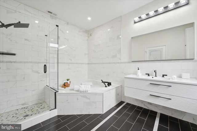 4911 WARRINGTON AVE, Philadelphia, PA 19143