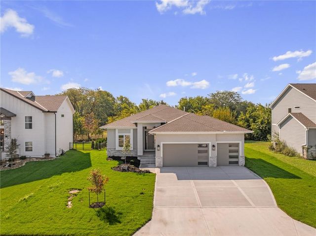 25128 W 141st Terrace, Olathe, KS 66061