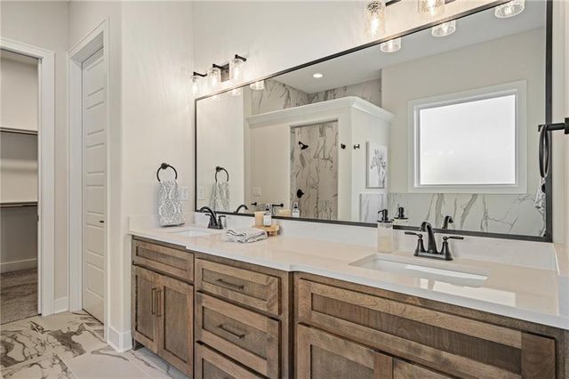 25128 W 141st Terrace, Olathe, KS 66061