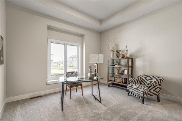 25128 W 141st Terrace, Olathe, KS 66061