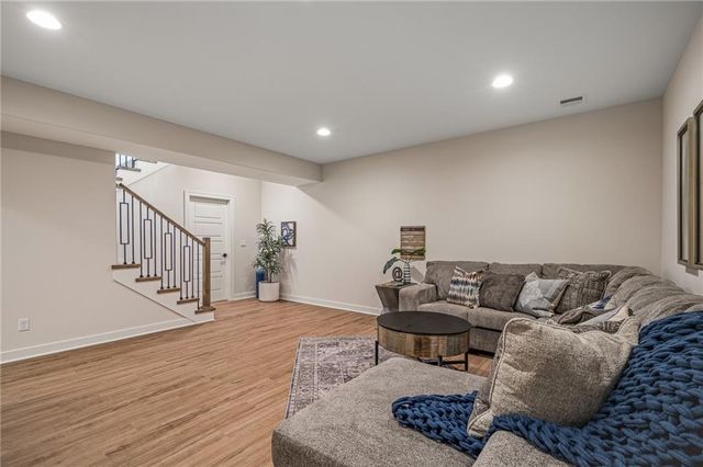 25128 W 141st Terrace, Olathe, KS 66061