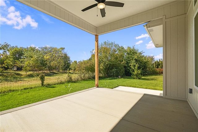 25128 W 141st Terrace, Olathe, KS 66061