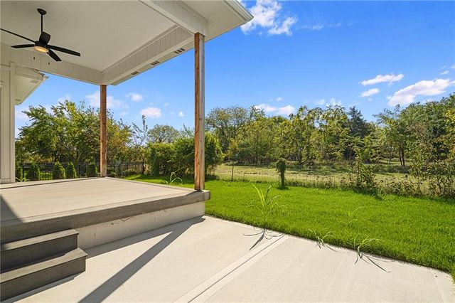 25128 W 141st Terrace, Olathe, KS 66061