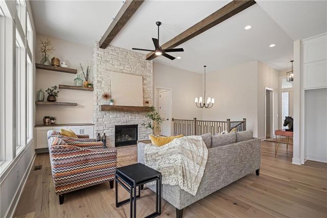 25128 W 141st Terrace, Olathe, KS 66061