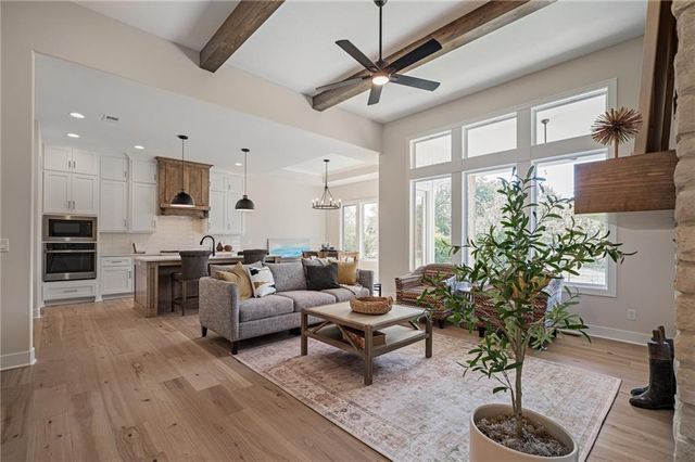 25128 W 141st Terrace, Olathe, KS 66061