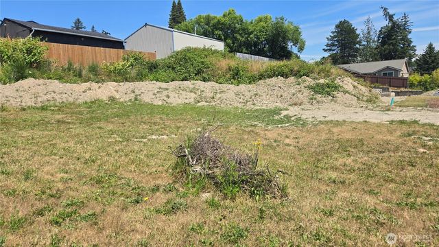 416 Comet Street, Milton, WA 98354