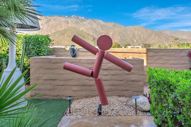 901 Alejo Vista, Palm Springs, CA 92262