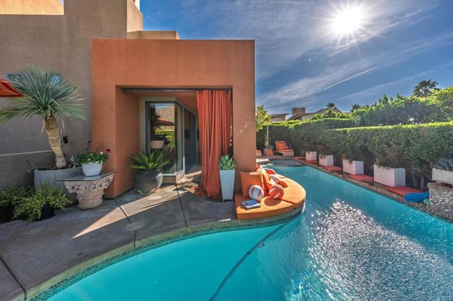 901 Alejo Vista, Palm Springs, CA 92262