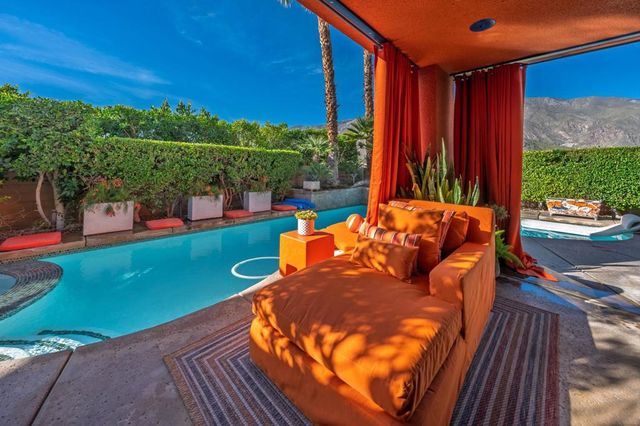 901 Alejo Vista, Palm Springs, CA 92262