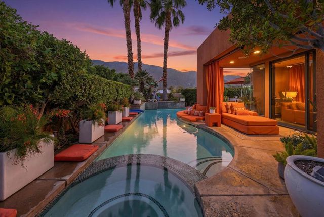 901 Alejo Vista, Palm Springs, CA 92262