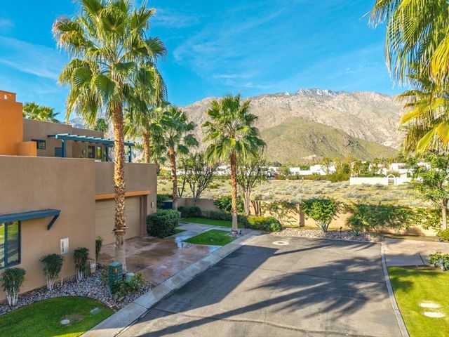 901 Alejo Vista, Palm Springs, CA 92262
