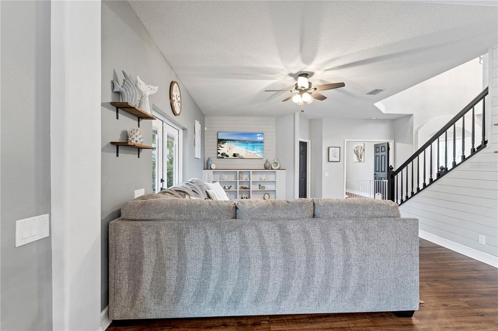 Image 23 of property listing at 5292 KERNWOOD COURT, Palm Harbor, FL 34685