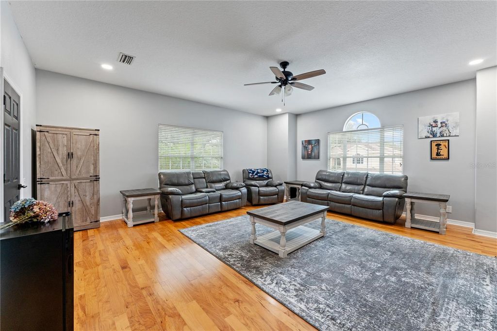 Image 70 of property listing at 5292 KERNWOOD COURT, Palm Harbor, FL 34685