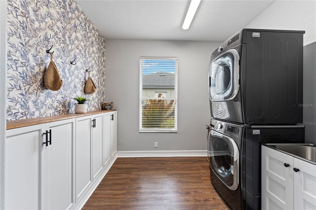 Image 73 of property listing at 5292 KERNWOOD COURT, Palm Harbor, FL 34685