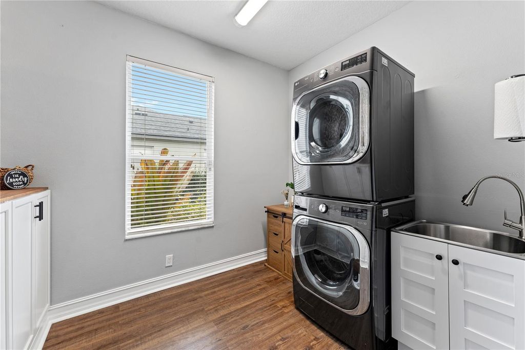 Image 74 of property listing at 5292 KERNWOOD COURT, Palm Harbor, FL 34685