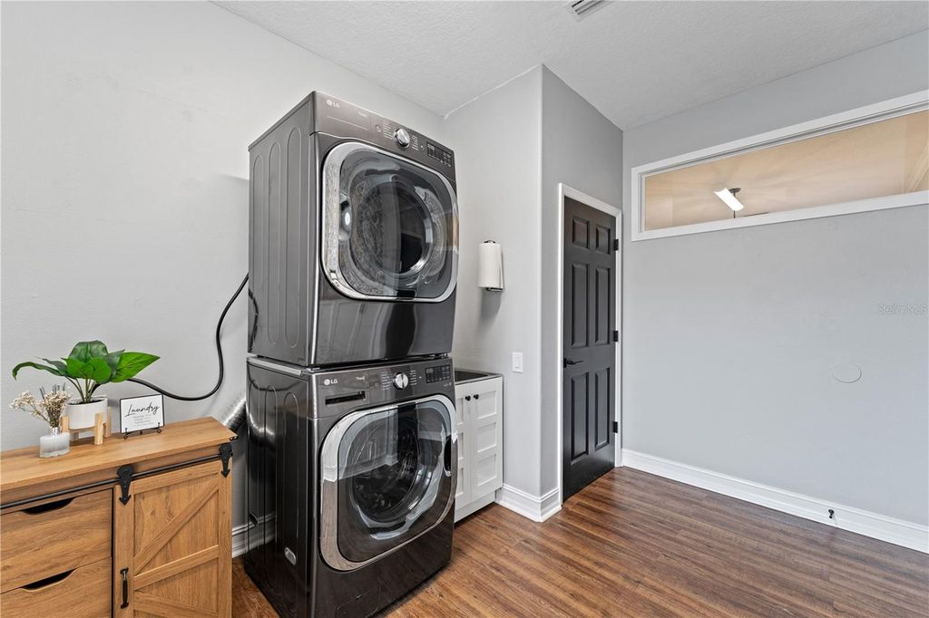 Image 75 of property listing at 5292 KERNWOOD COURT, Palm Harbor, FL 34685