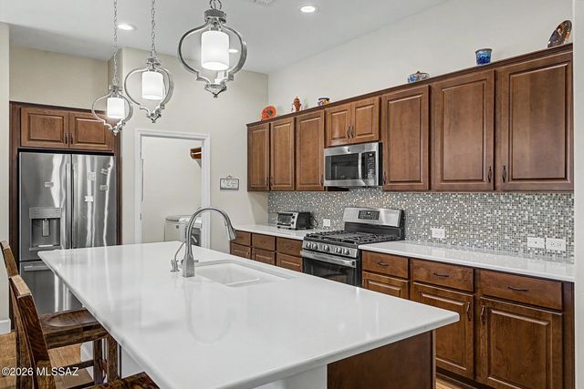 61202 E Shale Road, Oracle, AZ 85623