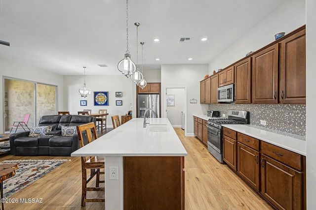61202 E Shale Road, Oracle, AZ 85623