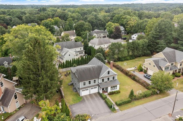 284 Elsinore St, Concord, MA 01742