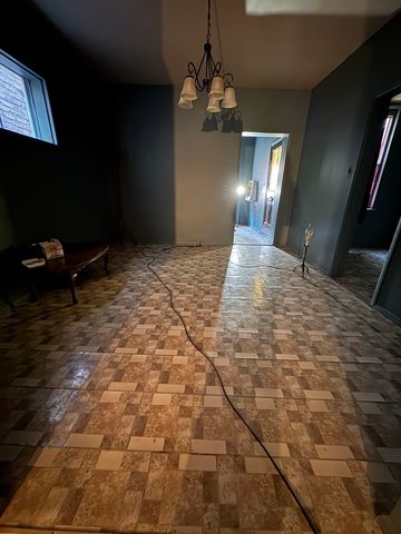 2104 S California Avenue, Chicago, IL 60608