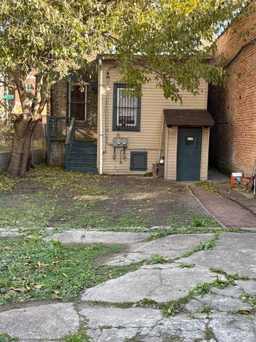 2104 S California Avenue, Chicago, IL 60608