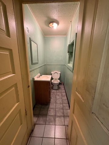 2104 S California Avenue, Chicago, IL 60608