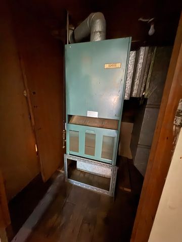 2104 S California Avenue, Chicago, IL 60608