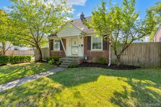 3325 Catalpa Drive, Berkley, MI 48072