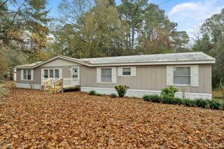 145 Northeast Dr., Laurel, MS 39443