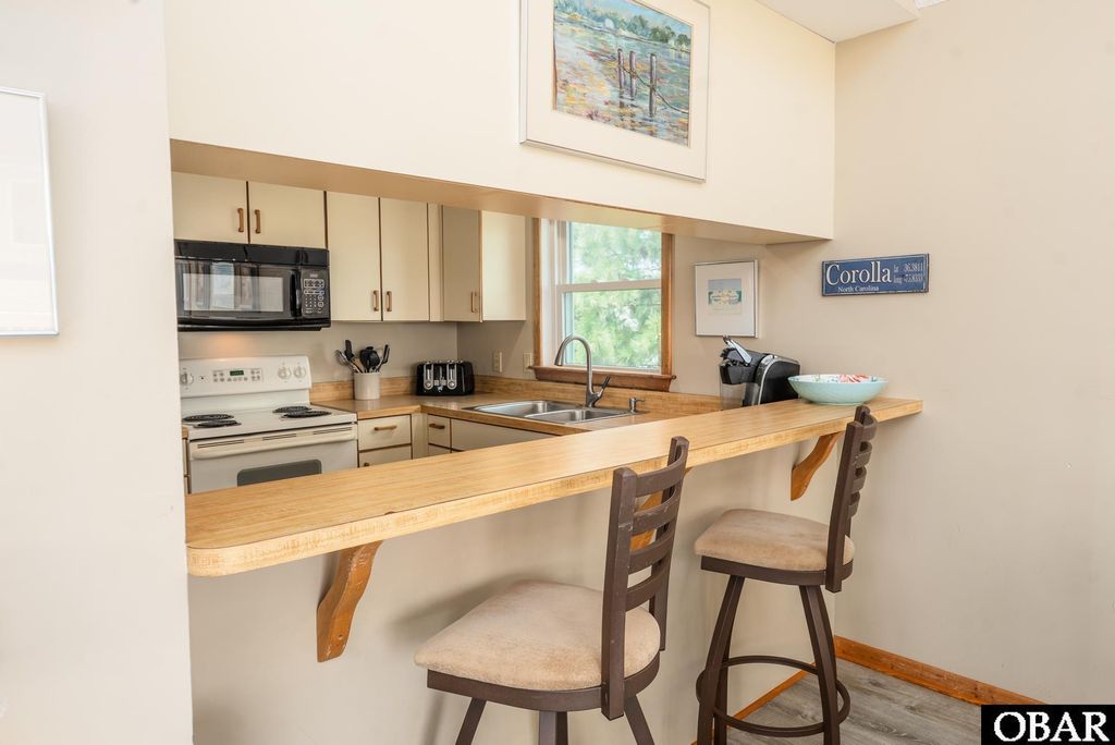 Image 11 of property listing at 1133 Payson Street Lot 120, Corolla, NC 27927