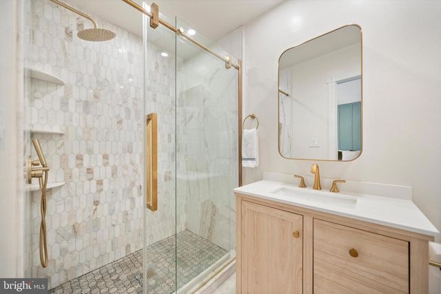 4454 GREENWICH PKWY NW, Washington, DC 20007