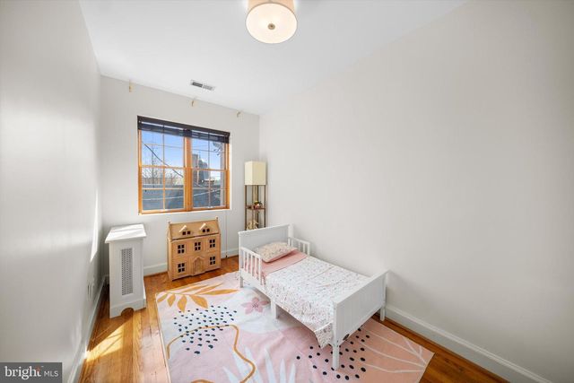 4454 GREENWICH PKWY NW, Washington, DC 20007