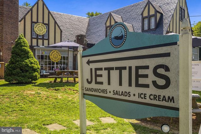 4454 GREENWICH PKWY NW, Washington, DC 20007