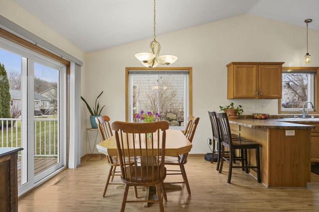 2906 Tucson Trail, Madison, WI 53719