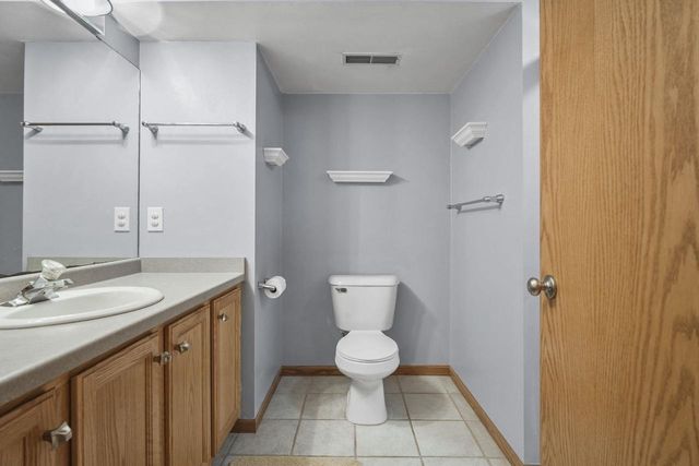 2906 Tucson Trail, Madison, WI 53719